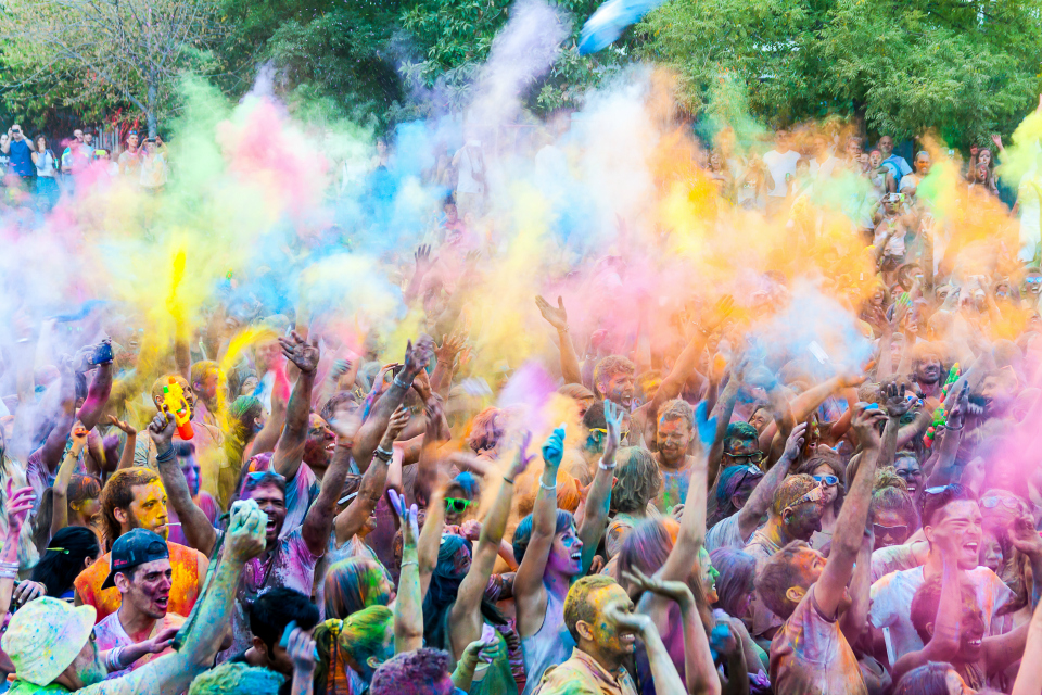 Holi Color Powder - 7 Easy Tips For Planning Your Own Holi Festival