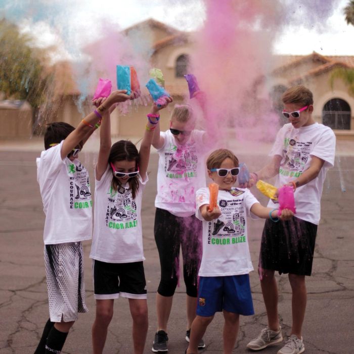 how to put on a color fun run